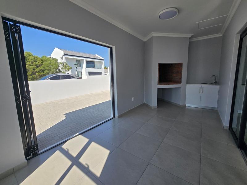 3 Bedroom Property for Sale in Shelley Point Western Cape